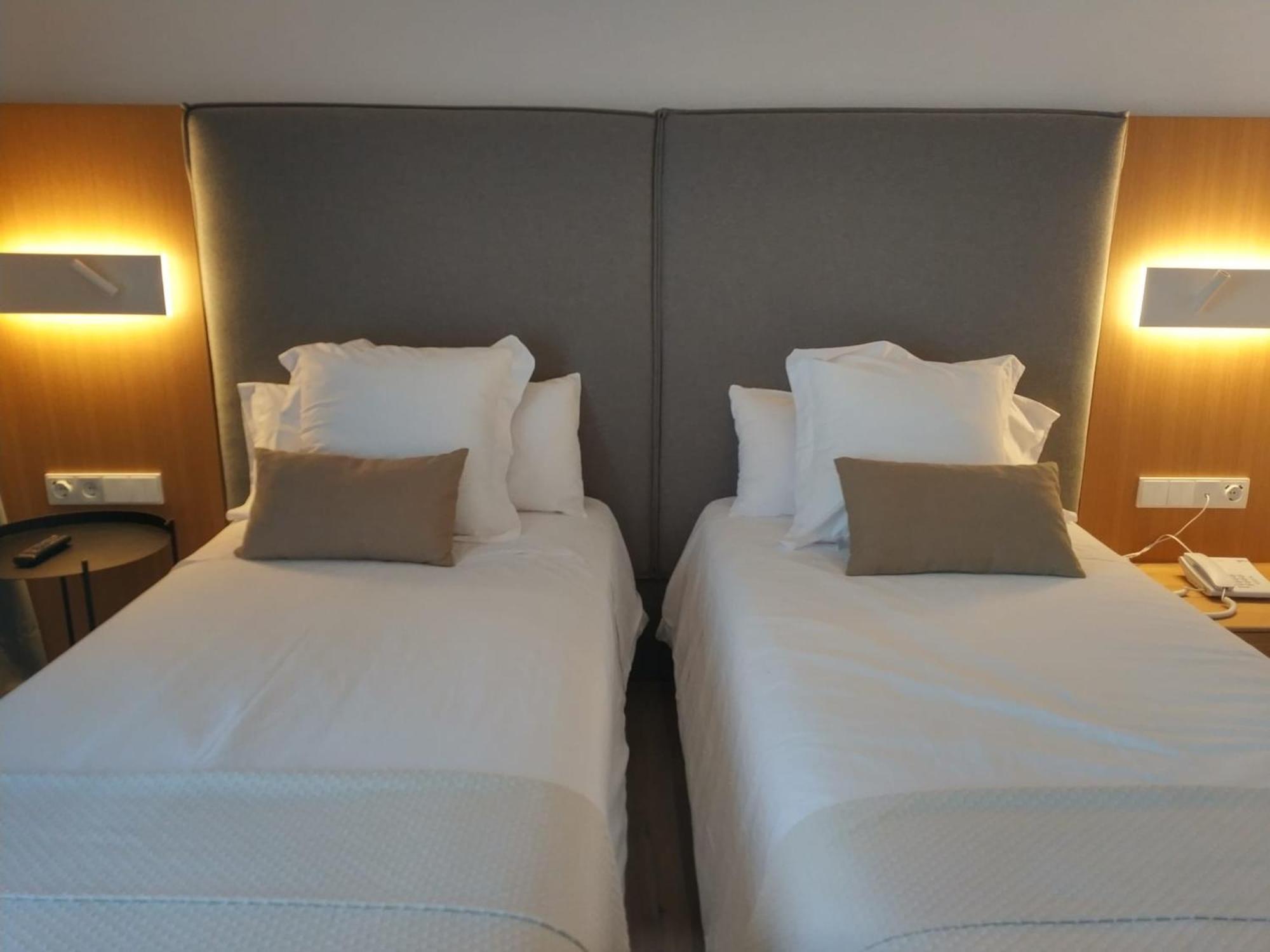 Hotel Mas Catxina Deltebre Bagian luar foto