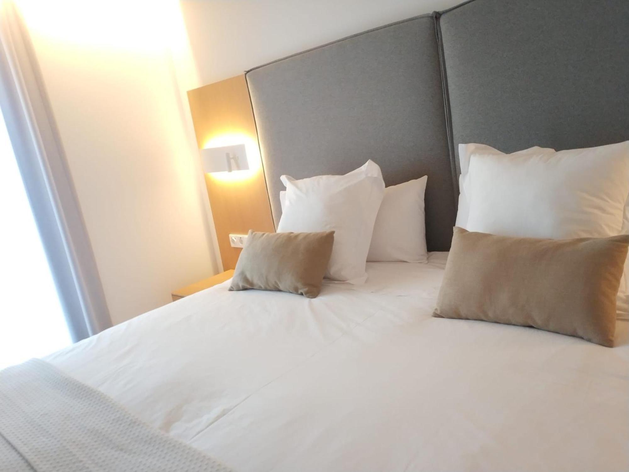Hotel Mas Catxina Deltebre Bagian luar foto